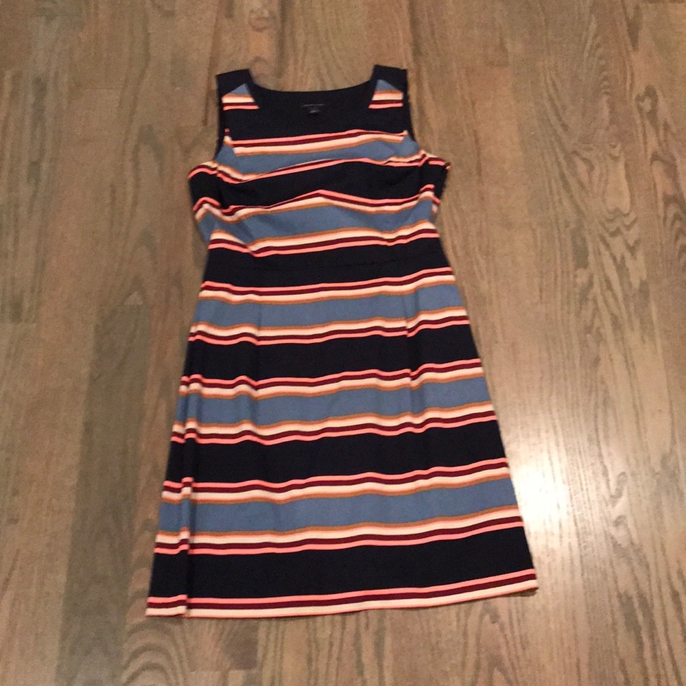 A Tommy Hilfiger business dress